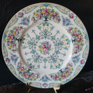 Vintage Royal Worcester Dinner Plate Flowers in Urn Pattern Z815 c 1932-33